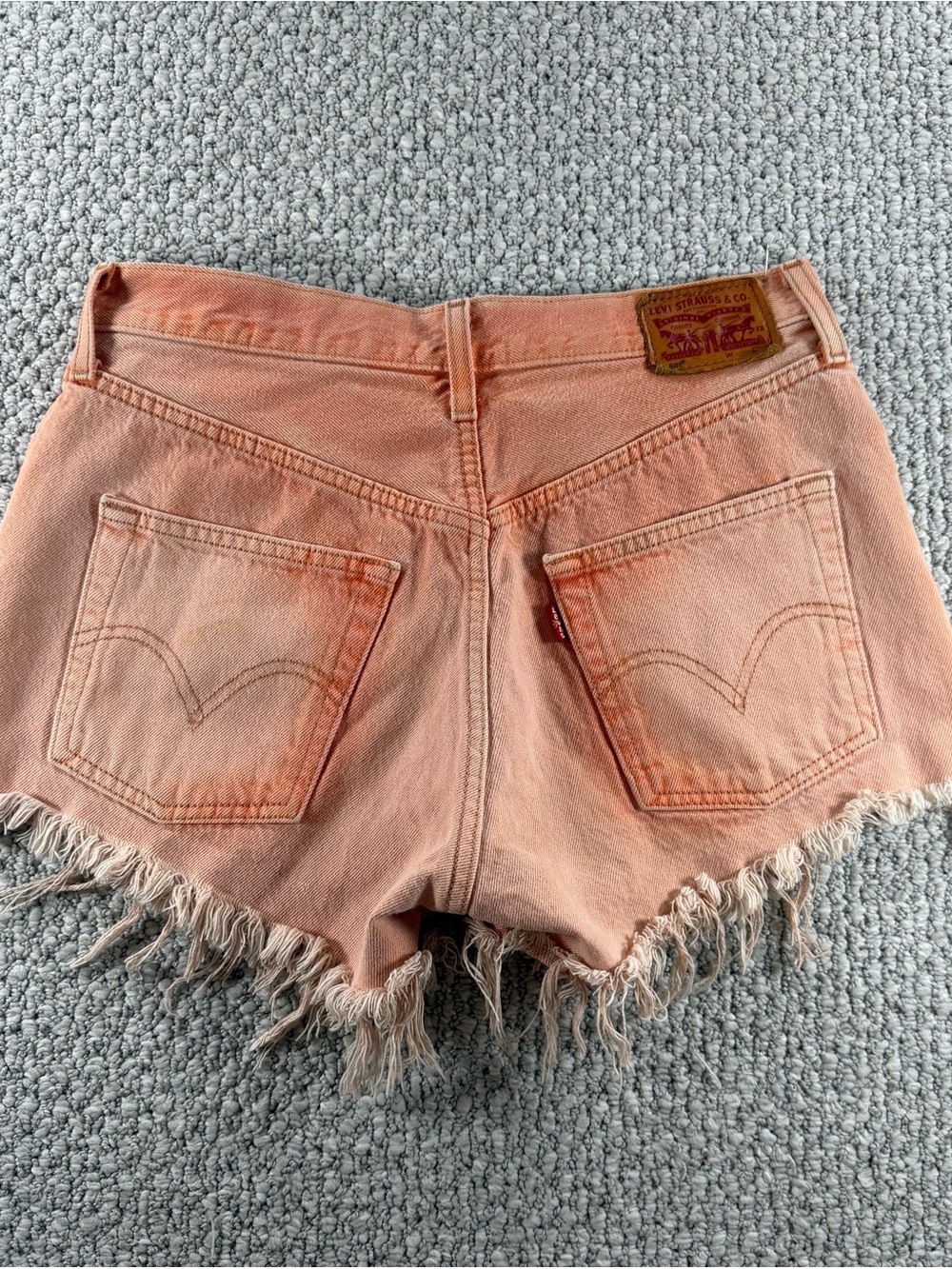 Levi 501 Coral/Orange Raw Hem Denim Cutoff Mid-rise Shorts boho Size 27 - Picture 4 of 16